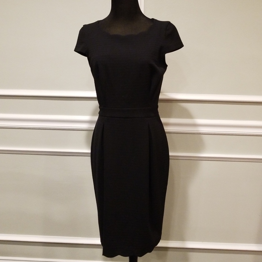 ELLE Retro Chic Cap Sleeve Dress